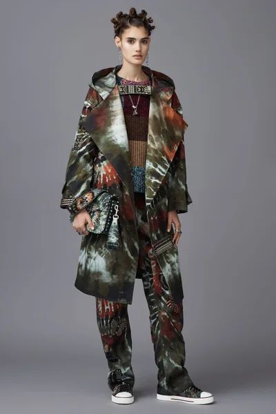 Look 3
